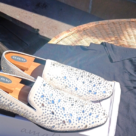 Limited Edition CLASS & MIRRORS! Amalfi Men's White and Silver Studded Loafers - Picture 4 of 12